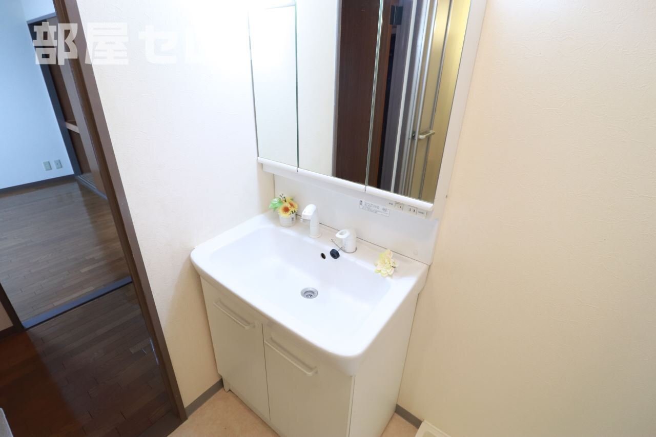 エステートEX白鳥マンション「部屋セレブ」