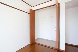 ゆったりとした収納です。