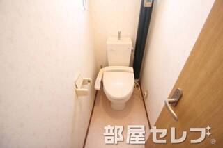 温水洗浄便座ありますよ。