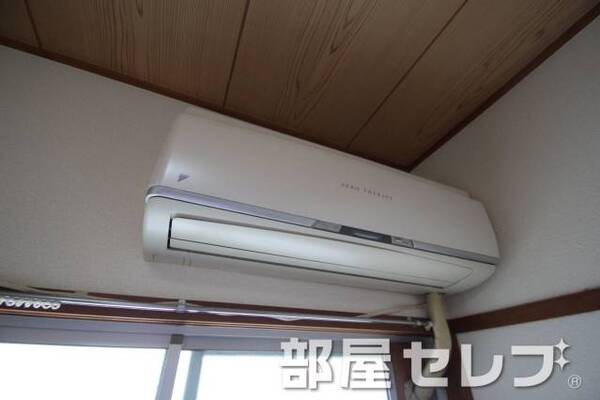 エアコン3台付いてますよ。