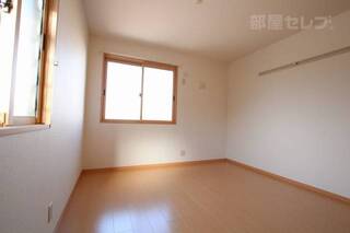 広いお部屋で快適生活です。
