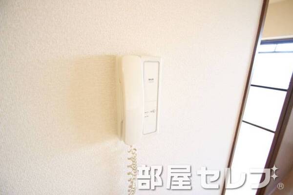 インターホン。