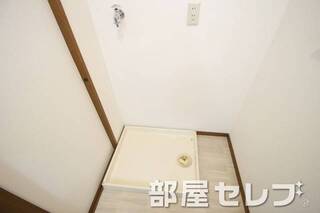 室内洗濯機置き場。