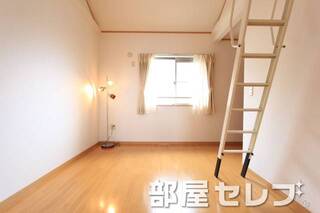 違う部屋だよ。(イメージ写真）