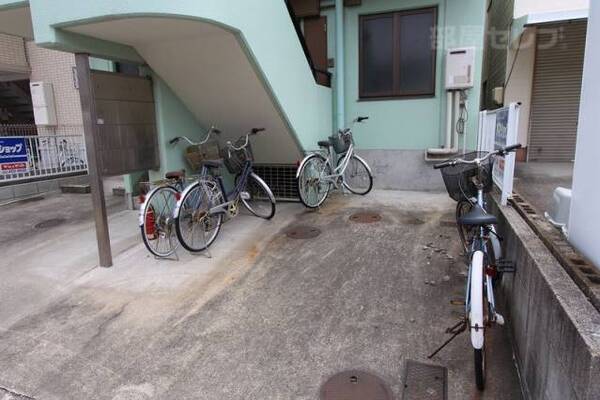 駐輪場完備です