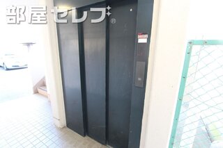 エレベーターで楽ちんです。