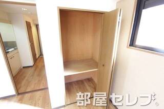 棚付きクローゼットです。