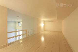 ※102号室室内参照（号室により色が異なります）