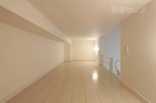 ※102号室室内参照（号室により色が異なります）