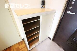 （同型別部屋内装参照）