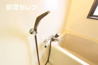 （同型別部屋内装参照）