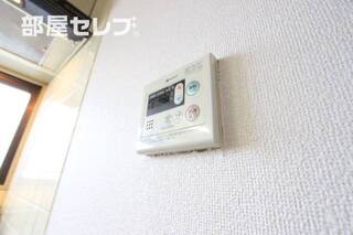 （同型別部屋内装参照）