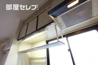 （同型別部屋内装参照）