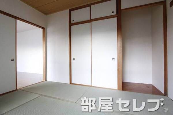 寝室。
