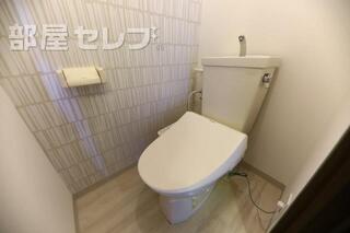 温水洗浄便座もあるんです。