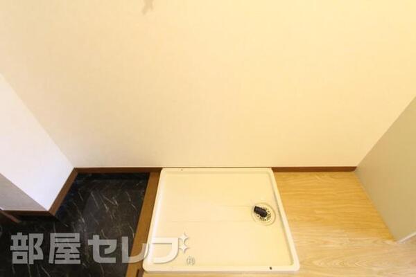 洗濯機置き場です。