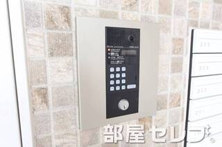 オートロック付き。