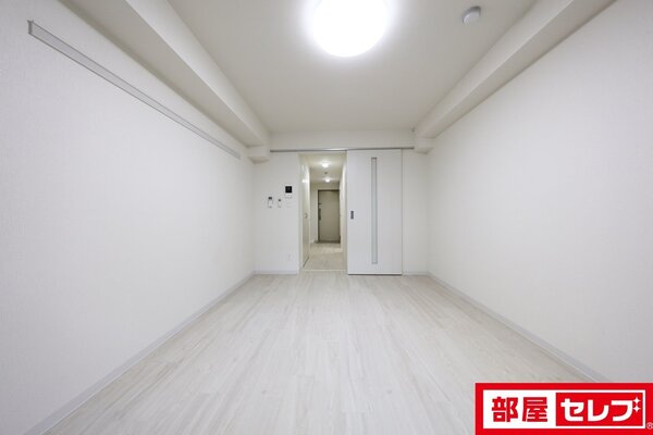 間取りの反転、床色が異なりる場合がございます