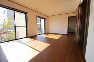 日当たりのよいリビング　21.53帖