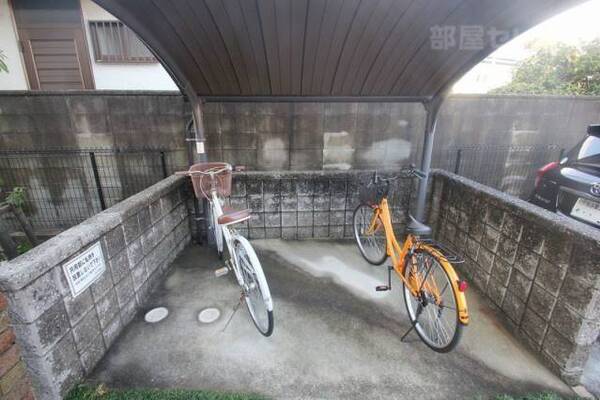 駐輪場もあります