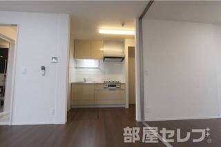 ※101号室の写真を流用している為、建具の色が異なる場合があります。