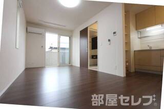 ※101号室の写真を流用している為、建具の色が異なる場合があります。