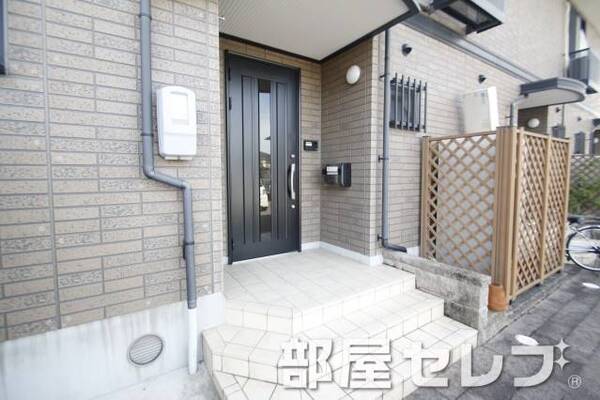 エントランス付近。