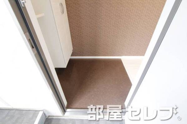 玄関広くて安心。