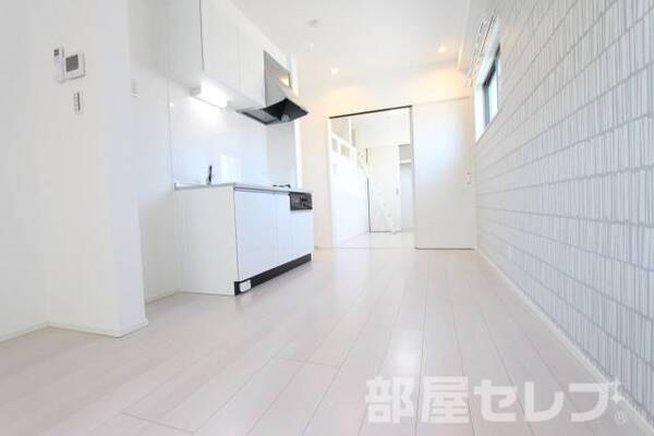反転部屋写真