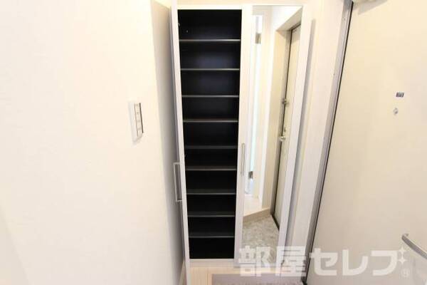 反転部屋写真