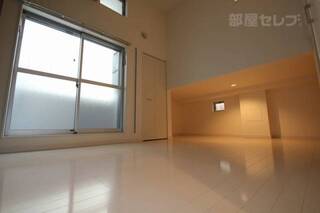 天井が高いから広くお洒落な空間です
