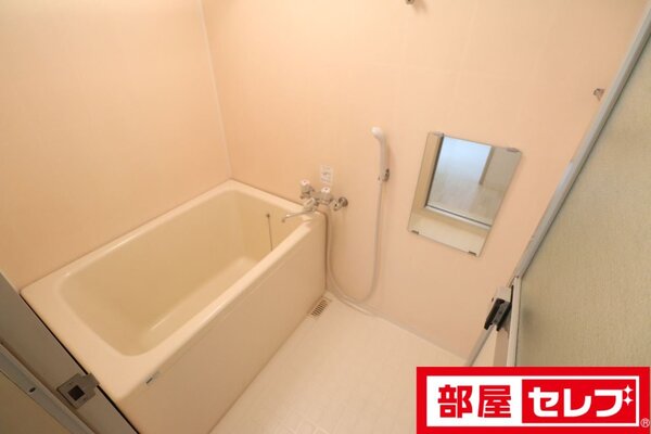 ＨＩコンロです。（05号室内参照）