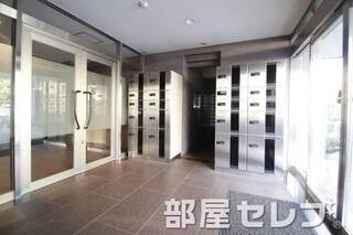 宅配ＢＯＸあります。