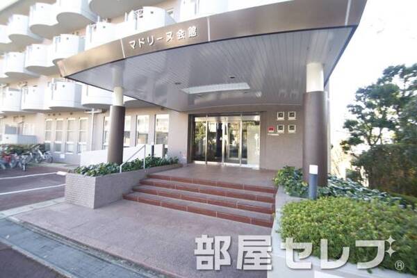 エントランス付近。