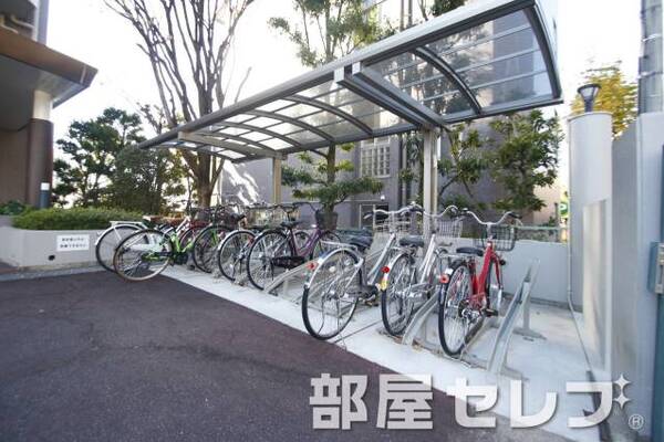 自転車置場。