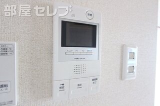 インターフォンで来客時も安心です。