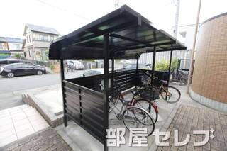 駐輪場。