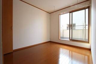 明るいお部屋です。