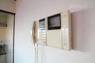 テレビモニターフォンで来客時確認できます。