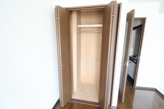 ちゃんと収納できるクローゼットもありますよ。