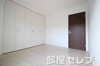 違う角度から居室。