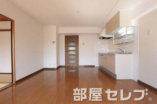 南向き広々としたリビング。