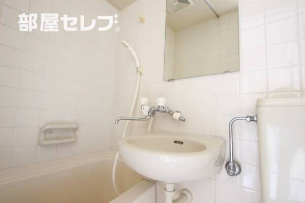 綺麗な洗面台です