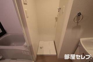 洗濯機はこちらへ