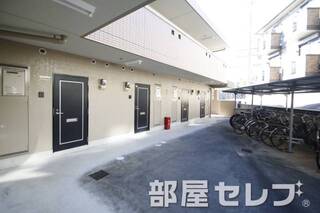 1Ｆ付近。