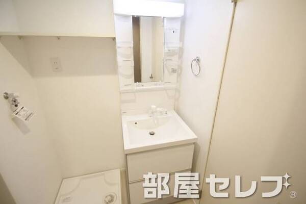 洗髪洗面化粧台。