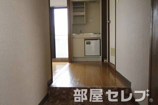 玄関から見ても綺麗ですね。