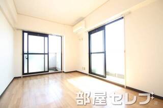 広々したお部屋で生活しやすいですね。イメージ写真