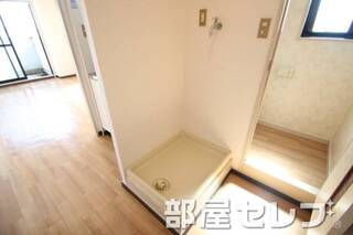きれいな室内洗濯機置場です。イメージ写真