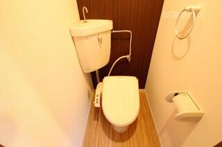 クロスがおしゃれなトイレです。（イメージ）